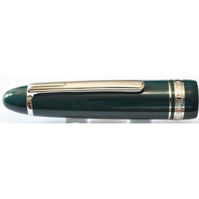 Moonman P136 Fountain Pen, Green Moonman P136 Fountain Pen, Green