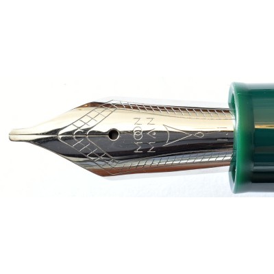Moonman P136 Fountain Pen, Green Moonman P136 Fountain Pen, Green