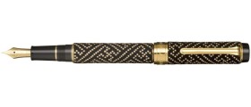 Sailor Kosyu-Inden Fountain Pen, Sayagata (Black)