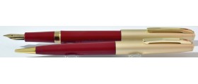 CS1136 Conway Stewart No. 107 Fountain Pen and Pencil Set, boxed.  (Soft Fine)
