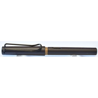 LM120 Lamy Safari, Umbra. (Medium) LM120 Lamy Safari, Umbra. (Medium)
