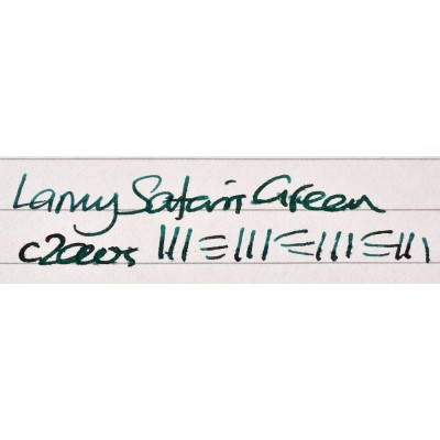 LM121 Lamy Safari Fountain Pen, Green. (Medium) LM121 Lamy Safari Fountain Pen, Green. (Medium)
