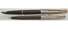 PA3157 Parker 61 Deluxe Fountain Pen and Pencil Set, boxed, boxed (Soft Medium)