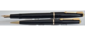 PA3354 Parker Slimfold Fountain Pen and Pencil Set, boxed.  (Soft Medium)
