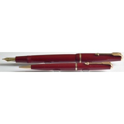 PA3699 Parker Duofold Junior Fountain Pen And No. 3 Pencil Set, boxed (Medium).