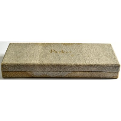 PA3699 Parker Duofold Junior Fountain Pen And No. 3 Pencil Set, boxed (Medium).