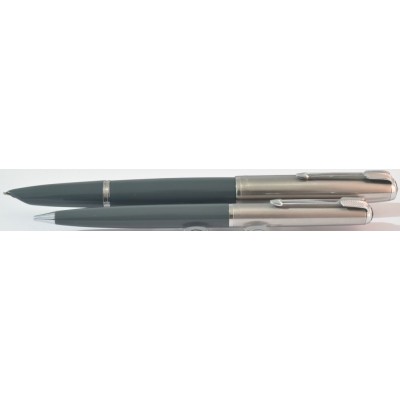 PA3728 Parker 51 Aerometric Fountain Pen and Pencil Set, boxed (Medium)
