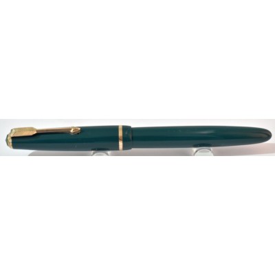 PA3743 Parker Victory Mk. V Fountain Pen And Pencil Set, boxed (Semi-Flexible Fine).
