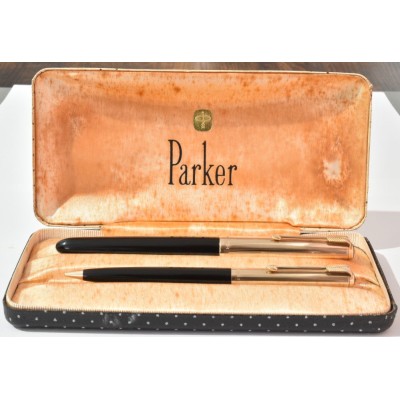 PA3772 Parker 51 Custom Aerometric Fountain Pen and Pencil Set, boxed. (Medium)