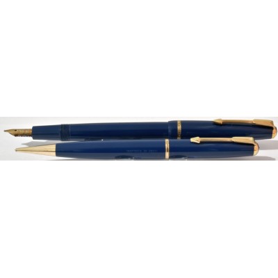 PA3774 Parker Slimfold Fountain Pen and Pencil Set, boxed.  (Stub)
