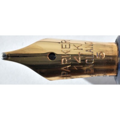 PA3774 Parker Slimfold Fountain Pen and Pencil Set, boxed.  (Stub)