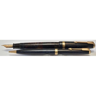 PA3795 Parker Vacumatic Major Fountain Pen and Pencil Set.  (Semi-Flexible Extra-Fine)