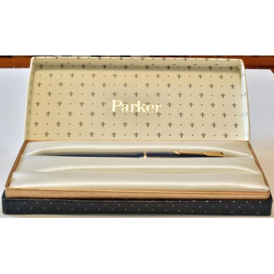 PA3797 Parker Duofold Junior, boxed.  (Semi-Flexible Medium)