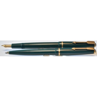 PA3798 Parker Slimfold Fountain Pen and Ballpoint Set, boxed.  (Medium)