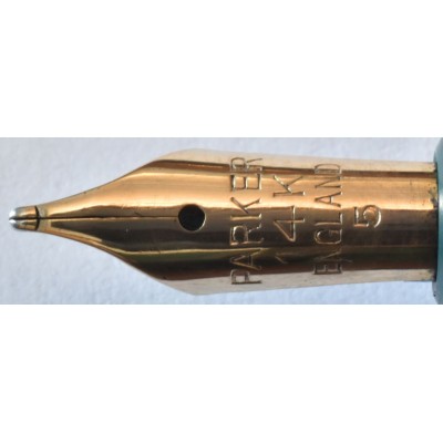 PA3798 Parker Slimfold Fountain Pen and Ballpoint Set, boxed.  (Medium)