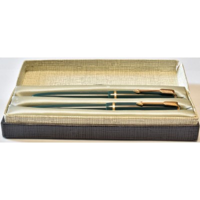 PA3798 Parker Slimfold Fountain Pen and Ballpoint Set, boxed.  (Medium)