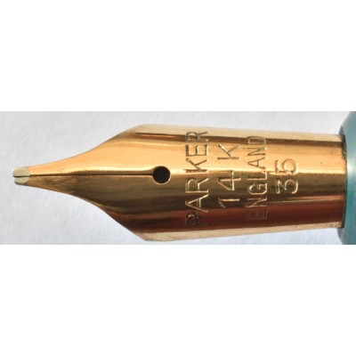 PA3821 Parker Duofold Senior. (Soft Broad Oblique)