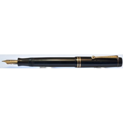 PA3825 Parker Duofold Junior, Streamlined.  (Semi-Flexible Fine)
