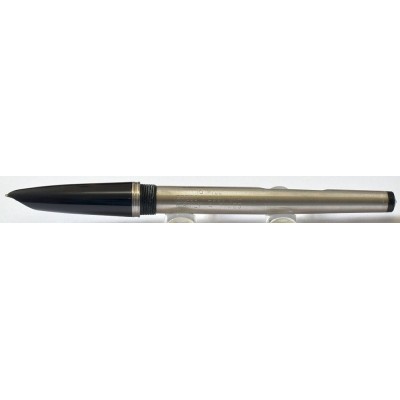 PA3850 Parker 51 Aerometric (Rolled Silver Cap). (Medium) PA3850 Parker 51 Aerometric (Rolled Silver Cap). (Medium)