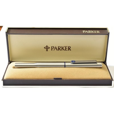 PA3855 Parker 25, boxed. (Medium)
