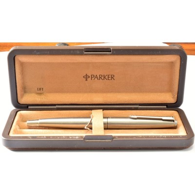 PA3859 Parker 45 Flighter, boxed. (Medium)