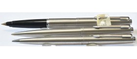 PA3860 Parker 45 Flighter Threesome, boxed. (Fine)
