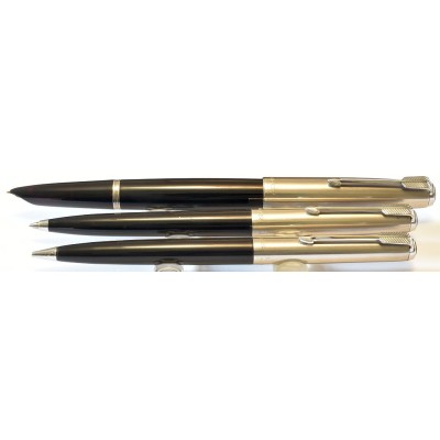 PA3862 Parker 51 Aerometric Threesome. (Fine to Medium)