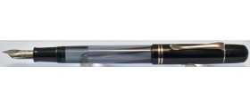 PE132 Pelikan M101N Blue Limited Edition, boxed. (Soft Fine) PE132 Pelikan M101N Blue Limited Edition, boxed. (Soft Fine)