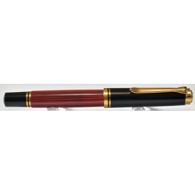 PE138 Pelikan Souveran M800, boxed. (Medium) PE138 Pelikan Souveran M800, boxed. (Medium)