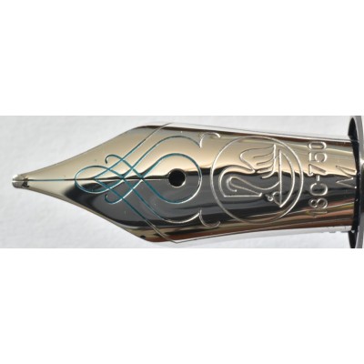PE139 Pelikan Souveran M805, boxed. (Medium)