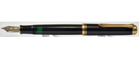 PE140 Pelikan Souveran M800, boxed. (Medium) PE140 Pelikan Souveran M800, boxed. (Medium)