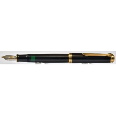 PE140 Pelikan Souveran M800, boxed. (Medium)