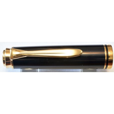 PE146 Pelikan Souveran M400, boxed. (Fine) PE146 Pelikan Souveran M400, boxed. (Fine)
