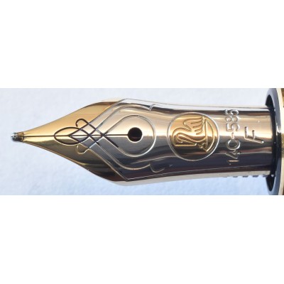 PE146 Pelikan Souveran M400, boxed. (Fine) PE146 Pelikan Souveran M400, boxed. (Fine)