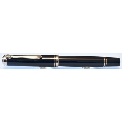 PE147 Pelikan Souveran M805, boxed. (Fine) PE147 Pelikan Souveran M805, boxed. (Fine)