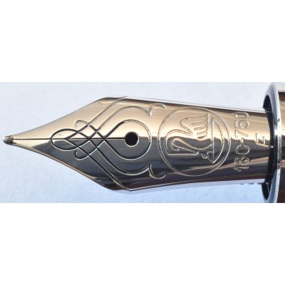 PE147 Pelikan Souveran M805, boxed. (Fine) PE147 Pelikan Souveran M805, boxed. (Fine)