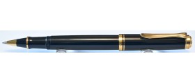 PE149 Pelikan Souveran R400 Rollerball, boxed.
