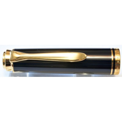 PE149 Pelikan Souveran R400 Rollerball, boxed. PE149 Pelikan Souveran R400 Rollerball, boxed.