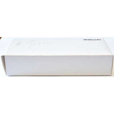 PE149 Pelikan Souveran R400 Rollerball, boxed. PE149 Pelikan Souveran R400 Rollerball, boxed.