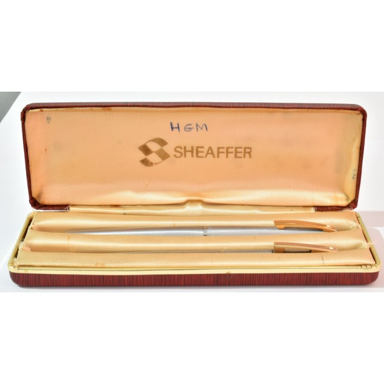 SH1918 Sheaffer Stylist Fountain Pen and Ballpoint Set, boxed.
