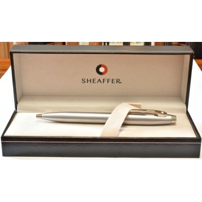 SH1933 Sheaffer 100 Ballpoint, boxed SH1933 Sheaffer 100 Ballpoint, boxed
