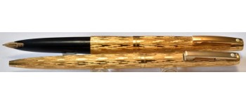 SH1936 Lady Sheaffer No. 921 Gold Plated Cghevron Fountain Pen and Ballpoint Set. (Medium)