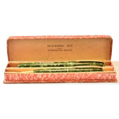 SW843 Blackbird Self-Filler Fountain pen and Fyne-Poynt pencil Set, boxed.  (Soft Extra Fine).