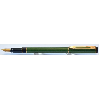 WA730 Waterman Laureat, boxed.  (Medium)