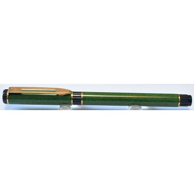 WA730 Waterman Laureat, boxed.  (Medium)